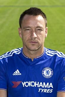 Squad 2015-2016 Season Collection: Chelsea FC 2015-16 Premier League Squad: John Terry and Team at Cobham Training