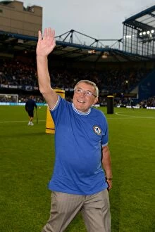 Images Dated 21st September 2013: Chelsea Legend Bobby Tambling Reunites with Stamford Bridge at Half-Time: Chelsea vs