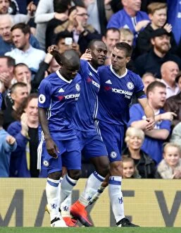 Images Dated 15th October 2016: Chelsea Triumph: Victor Moses, Kante, and Azpilicueta Celebrate Moses Third Goal vs Leicester City