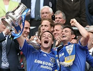 Images Dated 19th May 2007: Chelsea's John Terry and Frank Lampard: FA Cup Victory Celebration over Manchester United at