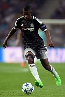 Images Dated 29th September 2015: Chelseas Ramires in action