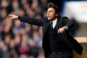 Images Dated 4th February 2017: Conte Orders Chelsea: Intense Focus at Stamford Bridge During Chelsea vs Arsenal
