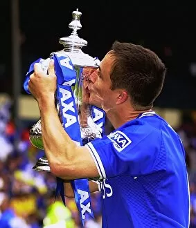 Dennis Wise Gallery: FA Cup Chelsea v Villa Wise cup
