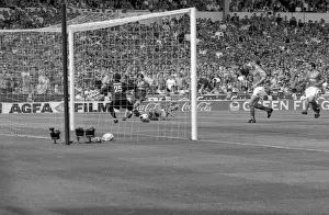 Gianfranco Zola's Charging Run at 1997 FA Cup Final vs. Middlesbrough