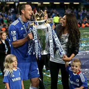 Images Dated 9th May 2010: John Terry and Family: Celebrating Chelsea's Premier League Victory (2009-2010)