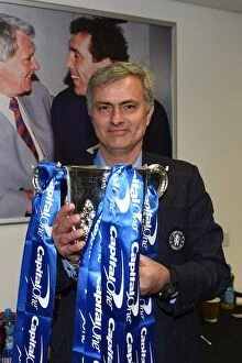 Images Dated 1st March 2015: Jose Mourinho and Chelsea Celebrate Capital One Cup Victory: A Triumph over Tottenham Hotspur at