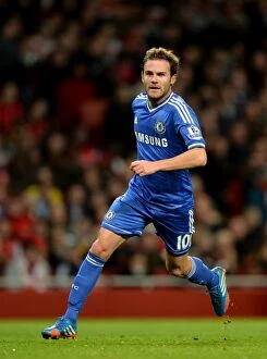 Images Dated 29th October 2013: Juan Mata's Double Strike: Chelsea's Thrilling Victory Celebration vs
