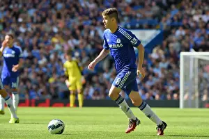 Premier League Showdown: Chelsea's Oscar Shines at Stamford Bridge vs Leicester City (August 23, 2014)