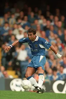 Roberto Di Matteo in Action: Chelsea vs Newcastle United
