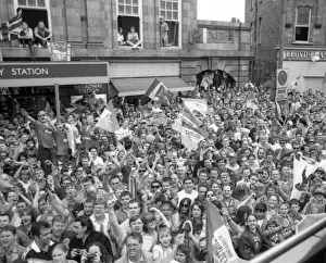 Soccer - 1997 FA Cup Final - Chelsea FC parade through London SW6 after winning the FA Cup v Middlesbrough at Wembley