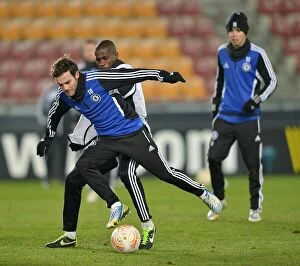 Training Pictures Gallery: Soccer - UEFA Europa League - Round of 16 - First Leg - Chelsea Training