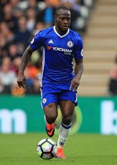 Images Dated 1st October 2016: Victor Moses Triumph: Hull City vs. Chelsea - Premier League